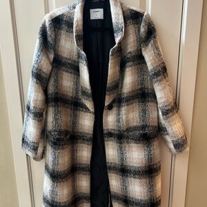Old Navy Women's Black and Cream Plaid Coat size M